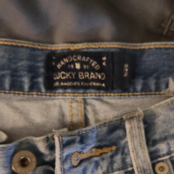 Star Patterned Denim Shorts - Picture 2 of 5